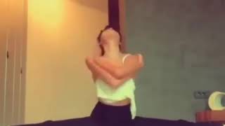 Hande Erçelden Karantinada Sabah Sporu