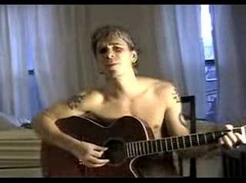 Message orlando naked playing guitar