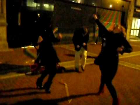 Video: Kaip Būti šauniu Gatvės šokėju