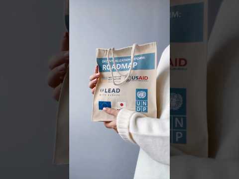 Маленький котоновий шопер під льон без друку Розмір: 20cм х 25см х 10см, відео 1