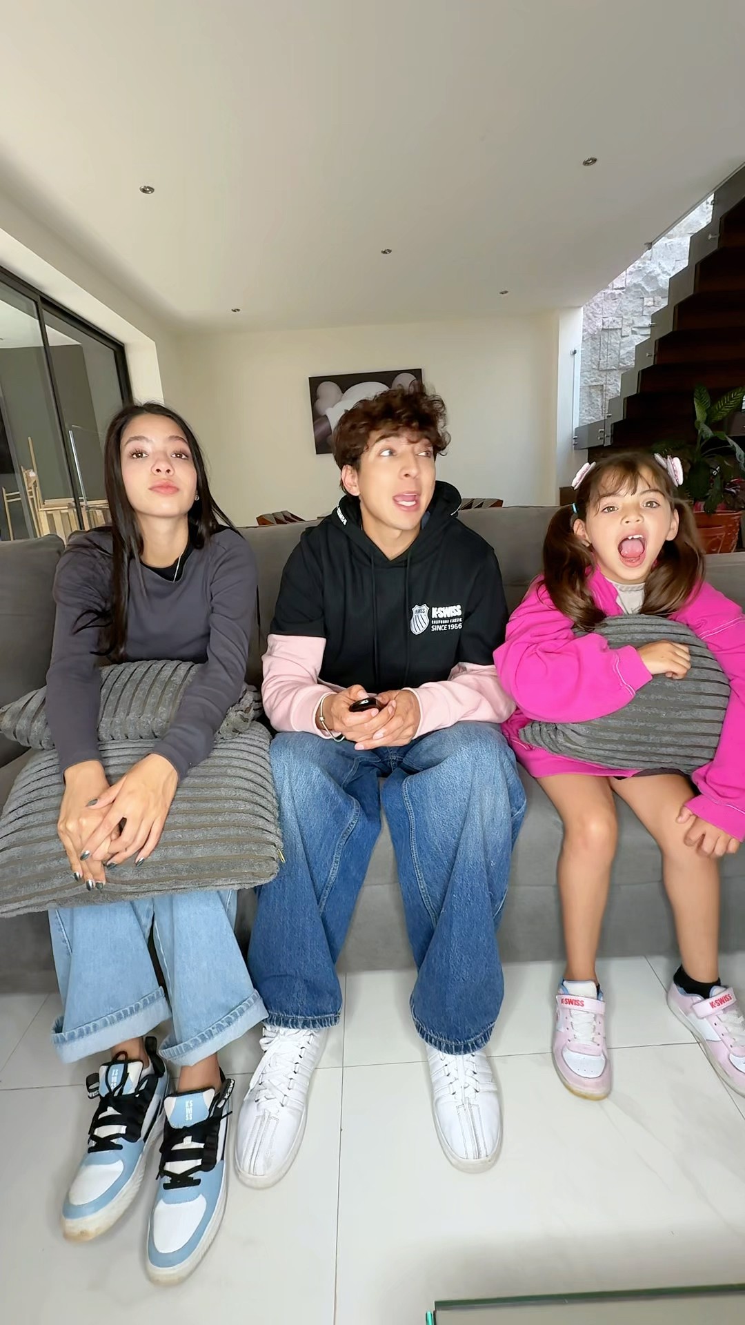 MIS HERMANITAS SON EL MOUSTRO MÁS PELIGROSO DEL MUNDO ​⁠@seleneguzmanh ​⁠@Scarlett.Guzman