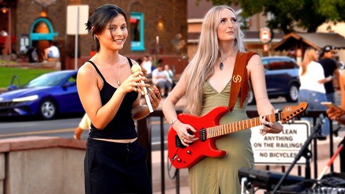 Taylor Swift BUSKS in Central Park — Makes $50,000 for Street Performer Fund - YouTube