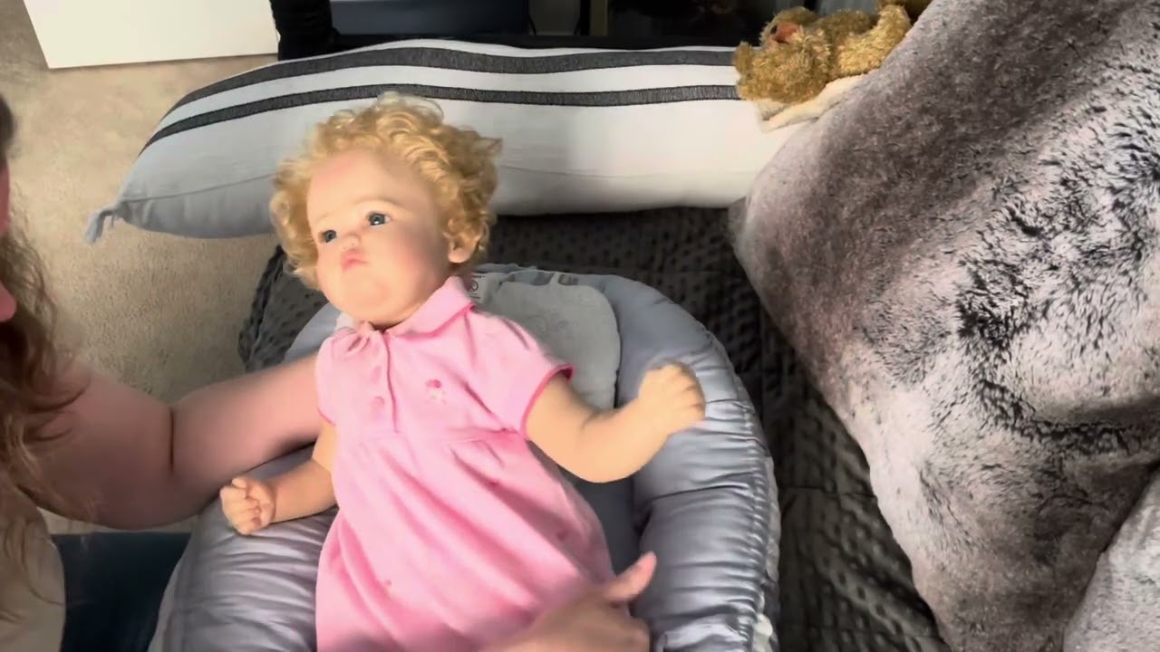 Changing and Details of Paradise Galleries Crabby Cakes, Comparison w/ Other Dolls