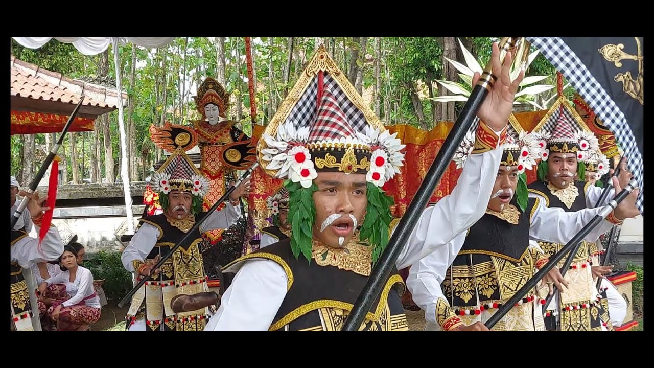Tari Baris Gede, Piodalan Saraswati ring Kampus PNB