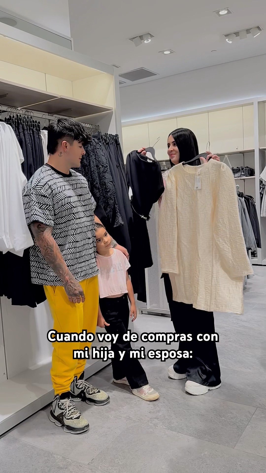 Cuando voy de compras con mi hija y Adri??