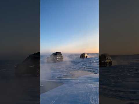 Почему парит не замерзающая наледь на реке в -30