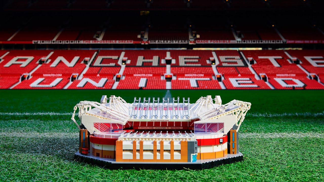 LEGO Old Trafford - Manchester United | Creator Expert Video 10272 - YouTube