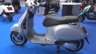 Piaggio Vespa Gts Super Tech 300 Hpe Grey Delicato Motorcycle (2023) Exterior And Interior