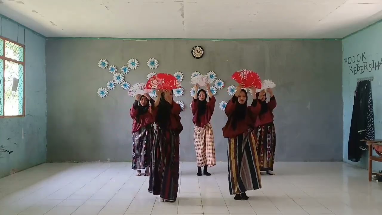 TARI MAPPADENDANG By XI IPA