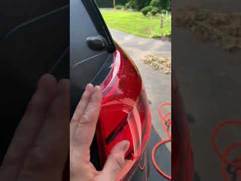 2015 Kia Sportage break light change in 10 minutes or less