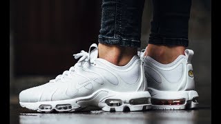 all white tn air max