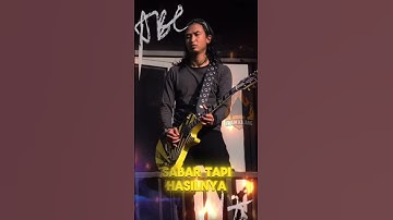 Katanya Gitaris Dangdut, Padahal Ini Piyu Padi Bro! 😆🎸 #PiyuPadi #GitarSantai #MusisiIndonesia 