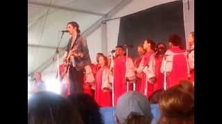 Hozier and the Berklee Roots and Gospel Choir