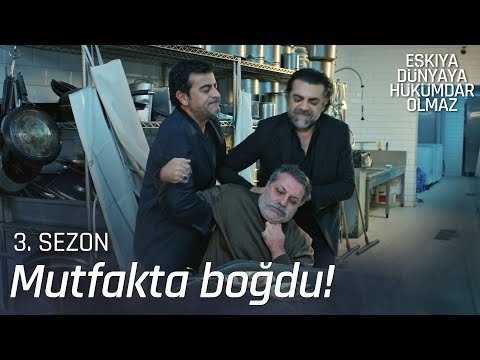 Tipi ve Ateş, Mürsel'i bulaşık suyunda boğuyor! - EDHO Efsane Sahneler