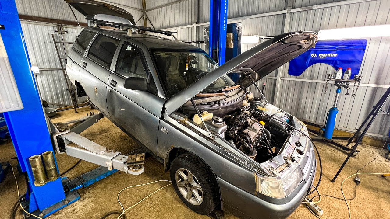 ЗАМЕНА И ПРОКАЧКА ТОРМОЗНОЙ ЖИДКОСТИ ВАЗ ОДНОМУ. - YouTube