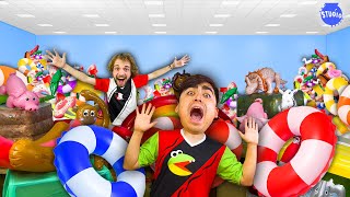 Filled ENTIRE OFFICE with INFLATABLES! Office Prank