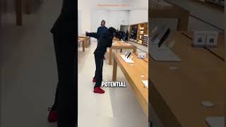 Unbelievable Robbery Under The Polices Nose