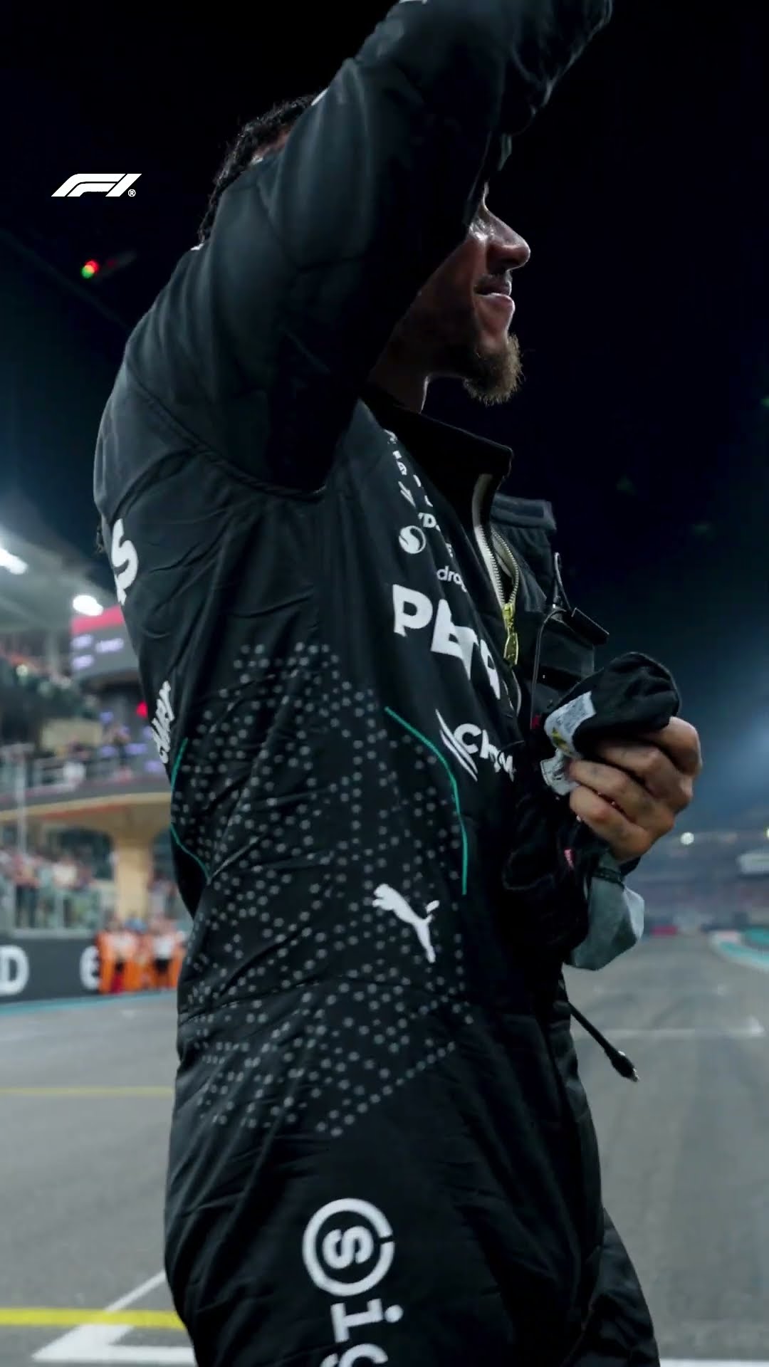 Lewis Hamilton's Emotional Mercedes Farewell ?