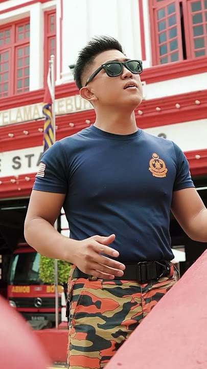 Steady abang celoreng merah menyanyi! Apit SW nyanyi lagu 'Janji Cinta'!