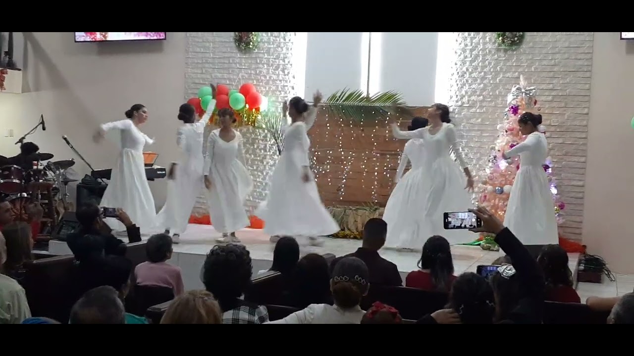 Danza de Navidad 🎄 Santa la noche.. iglesia Metodista de Santiago de las Vegas