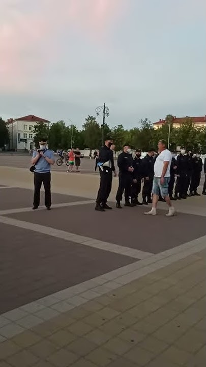 Никита Кривцов на митинге в Молодечно - YouTube