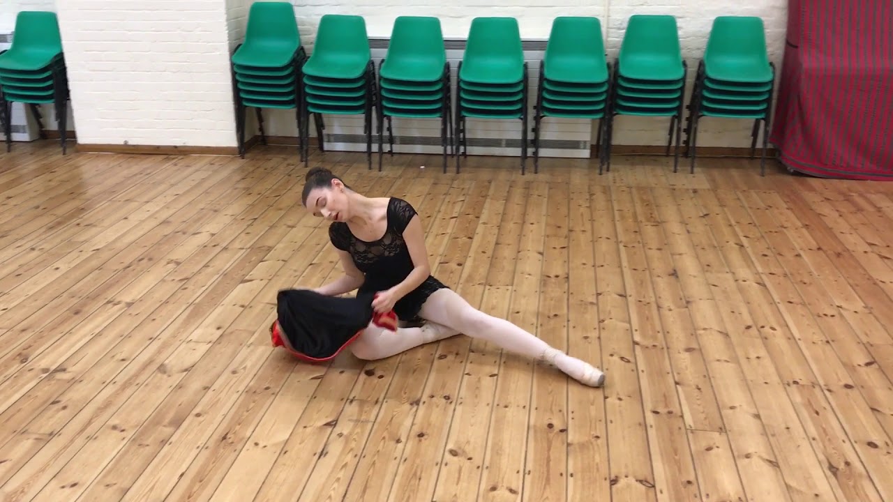 Footsteps Theatrical Workshop - Silvie Jones SOLO- 'Juliet's last dance'