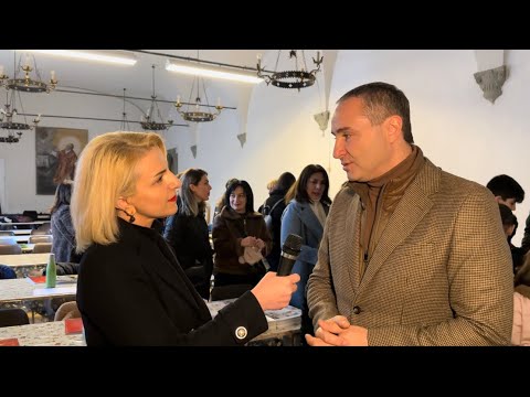 ფლორენციის ქართულ საკვირაო სკოლას, საელჩომ საგანმანათლებლო მასალა და სიგელები გადასცა