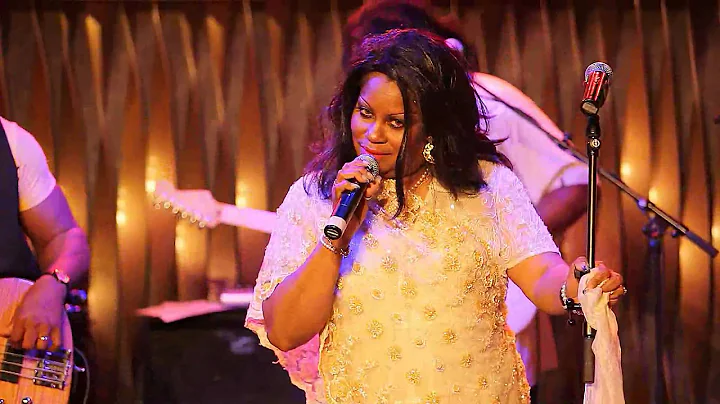 "Walk On By" 2 (Dionne Warwick) - Harriet Lewis Fa...