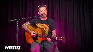 Frank Turner Performs &#39;Sister Rosetta&#39; Off New Album &quot;No Man&#39;s Land&quot;