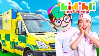 Los Niños Juegan A Los Médicos Con Una Ambulancia De Verdad | Los Niños Juegan A Fingir ⛑ Kidibli