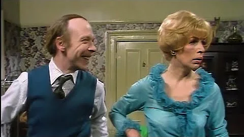 George & Mildred - S01E01: Moving On (1976)