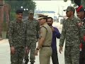 Indian soldiers offer sweets to Pakistani counterparts on 71st Independence Day