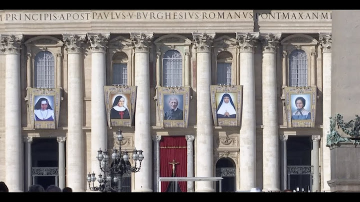 Así fue la ceremonia de canonización del Cardenal Newman y 4 santas