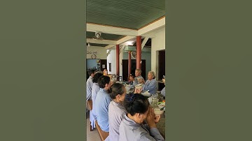 Cử bát cúng dường - Nghi thức thiền môn trước khi ăn cơm chánh niệm | Khóa tu tại chùa Chánh Thiên