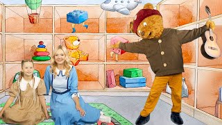 Nakts rotaļlietu veikalā - Ričijs Rū, Rūta & Sofija