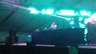 Kill Frenzy - Booty Clap VS Mark Starr - Sunshine (Live at HARD Summer LA)