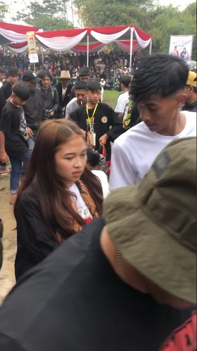 Rikka Ns Membawa Domba Garut Keluar Dari Pamidangan Final Piala Presiden Sijalak Harupat Bandung
