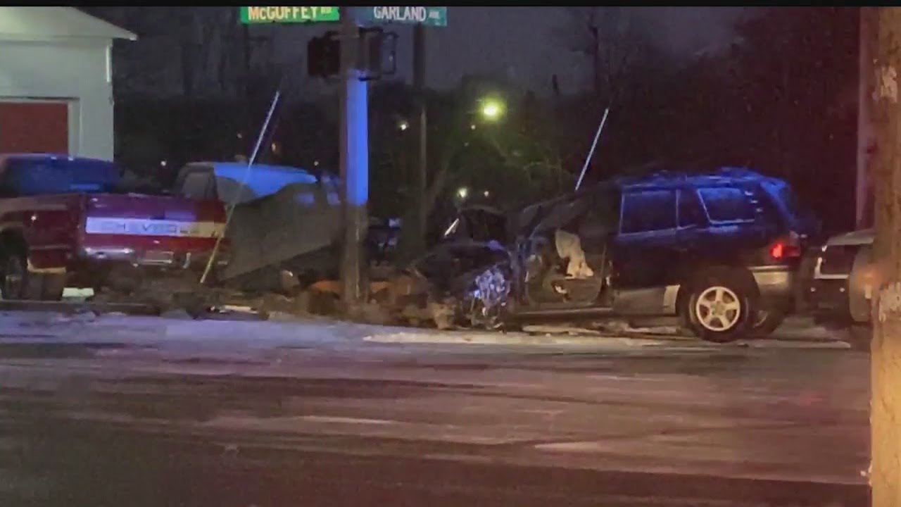 Slick roads slow morning commute across Valley - YouTube