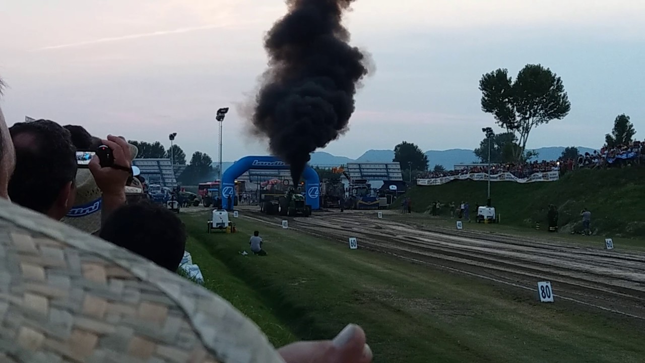 camera iphone 8 plus apk Tractor pulling Cervarese Santa Croce 2017@ john deere