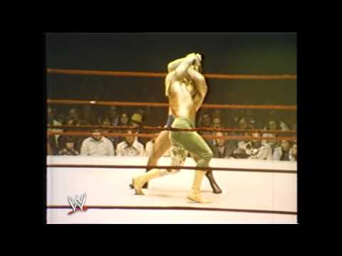 WWF Greatest Wrestling Matches Superstar Billy Graham vs Bruno Sammartino 4/30/77