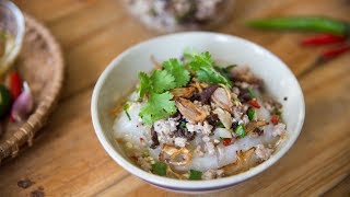 Bánh Đúc Nóng - Steamed Rice Cake w/ Toppings