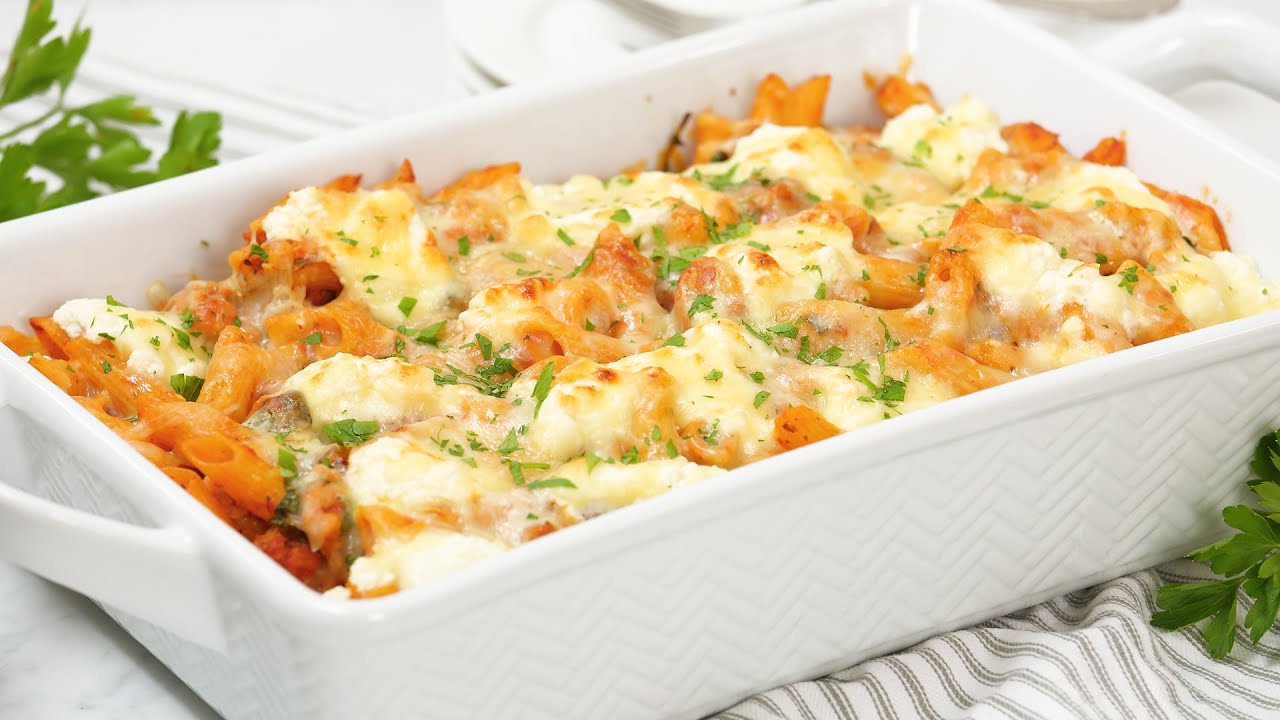 Three Cheese Pasta Bake | Easy + Delicious Fall Comfort Foods | The Domestic Geek
