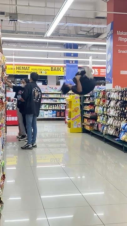 Prank di Supermarket kembali lagi 👾 #prank #parkour - YouTube