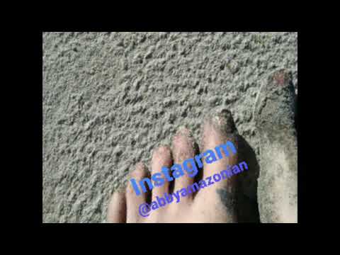Foot Fetish. Big Feet. Giantess. Pics & Videos on Instagram