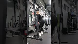 Rumänska Marklyft I Smithmaskin