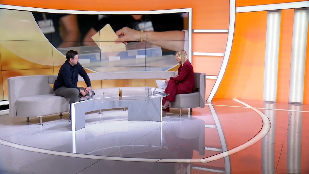 Tema jutra:Čak i da SNS sačuva vlast,veliki pad rejtinga u malim opštinama pokazuje da su u problemu