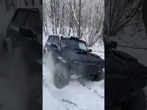 Не каждая нива так сможет #automobile #снегоход #offroad #зимняядорога #топ #bullet #авто #smartphon