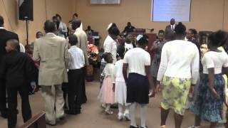 Miniatura del video "Mwen se yon espesial pou Jezu by Worship Team at Gospel Assembly University"