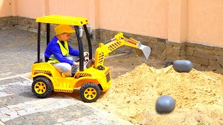 dima and daddy pretend play with toy cars