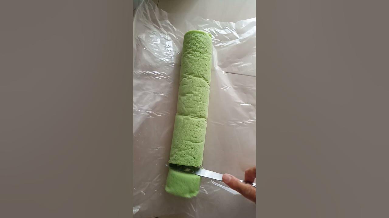 Pandan Cheese Roll